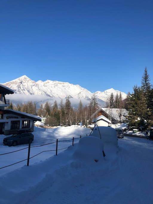Apartament Etra Close To Piste Oulx Buitenkant foto